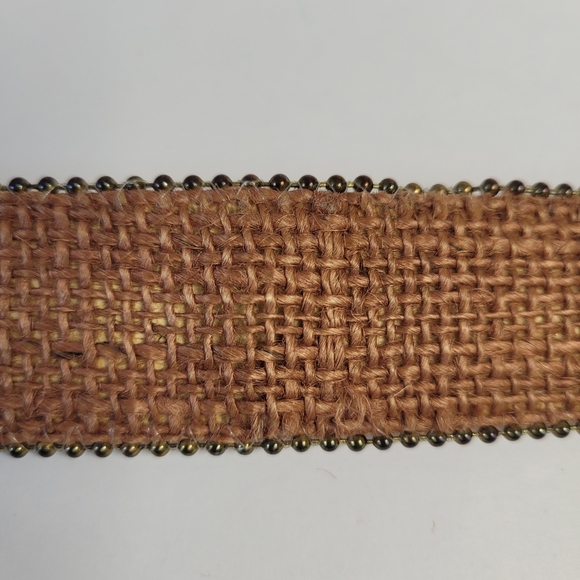 Vintage cameo set belt and earrings - Picture 13 of 16